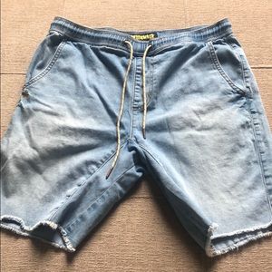 Men’s drawstring shorts size M